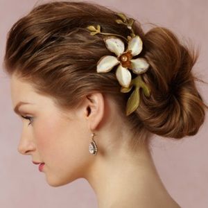 ❤️ BHLDN Golden Pearl hair comb ❤️